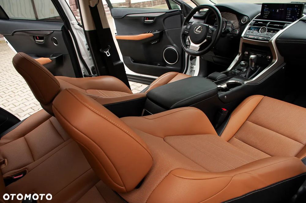 Lexus NX 300 AWD Executive Line - 32