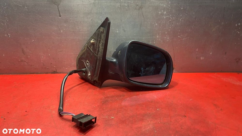 LUSTERKO PRAWE VW GOLF 4 - 3