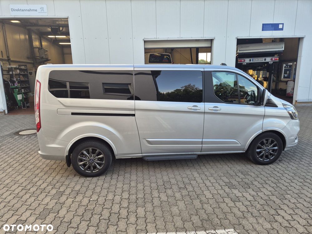 Ford Tourneo Custom 320 L2H1 VA Autm Titanium X - 6