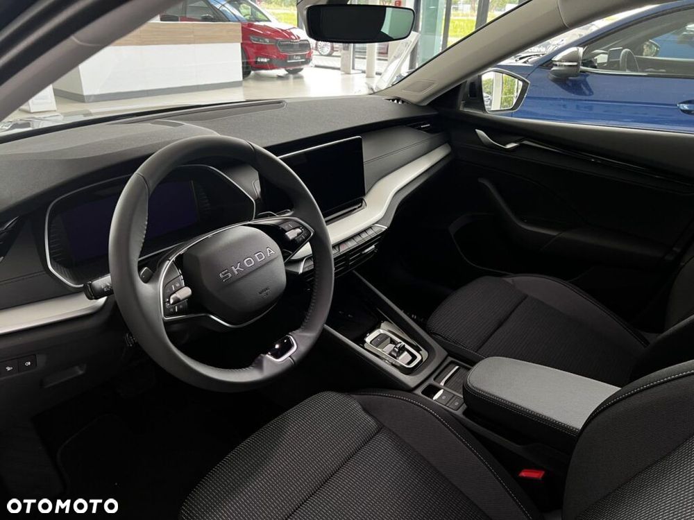 Skoda Octavia 1.5 TSI mHEV Drive Selection DSG - 13