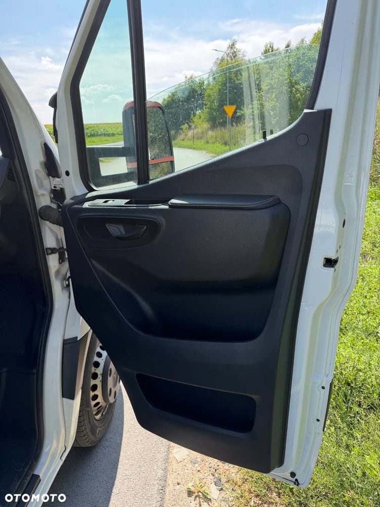 Mercedes-Benz Sprinter 516 CDI - 12