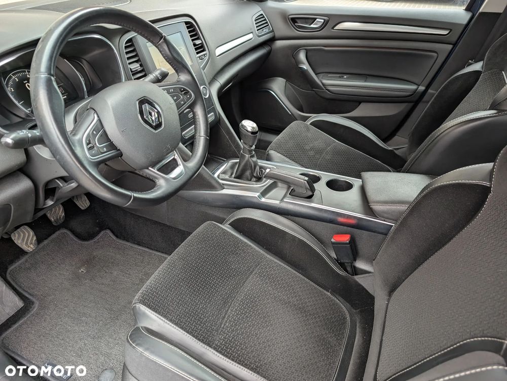 Renault Megane ENERGY TCe 130 INTENS - 17