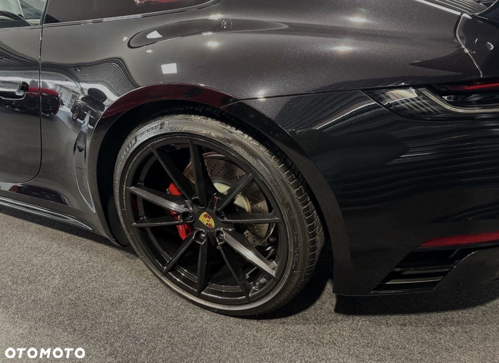 Porsche 911 Carrera S - 10