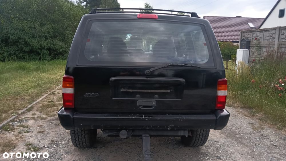 Jeep Cherokee 4.0 Limited - 9