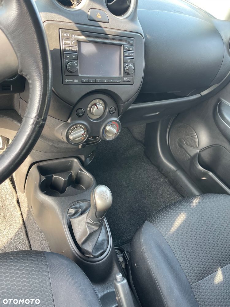 Nissan Micra 1.2 Bild der Frau - 11