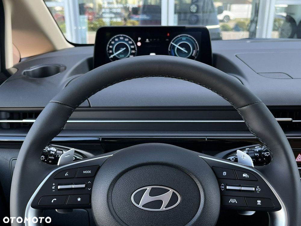 Hyundai Staria - 12