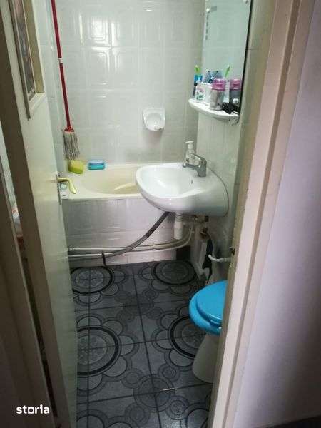Vand apartament 3 camere Plopeni — fotografia 3