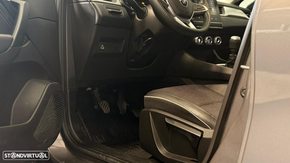 Renault Captur 1.0 TCe Techno Bi-Fuel - 15