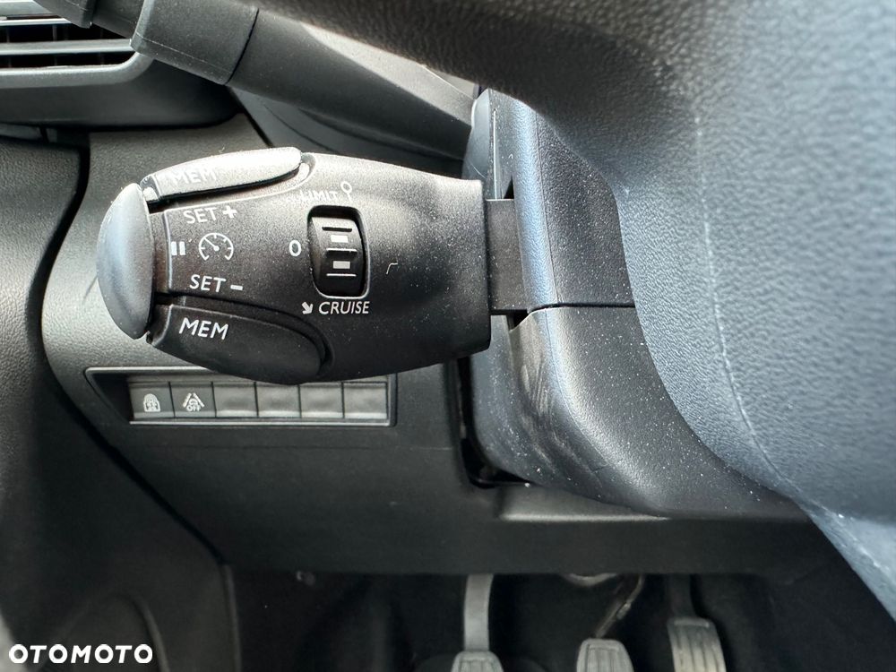 Toyota Proace City Verso 1.5 D-4D Business - 23