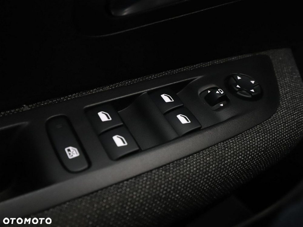 Peugeot 208 PureTech 100 Style - 34