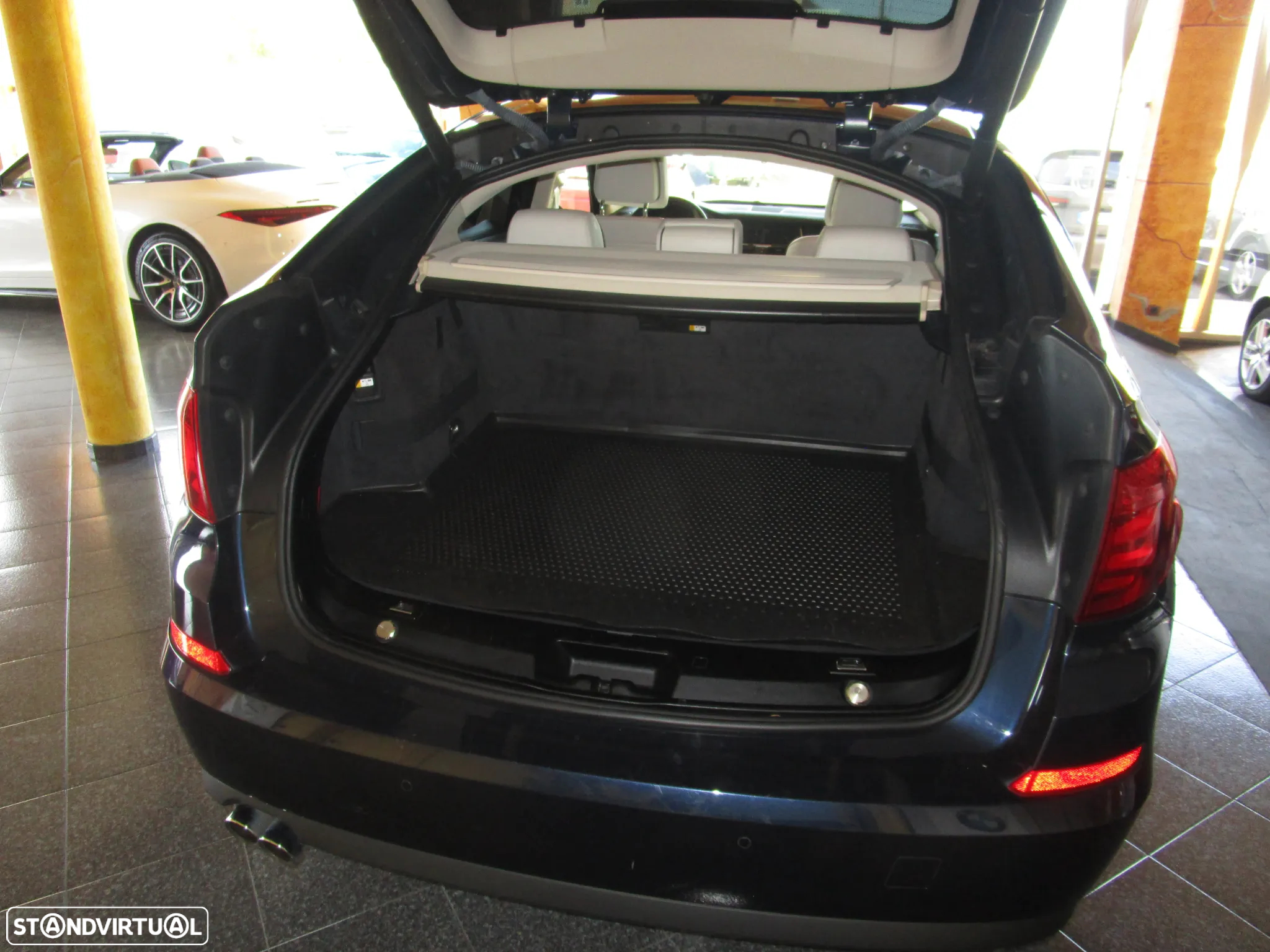 BMW 520 Gran Turismo d Line Luxury - 24