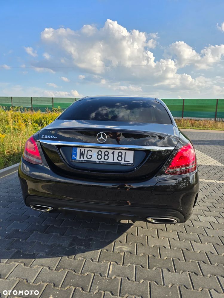 Mercedes-Benz Klasa C 300 e 9G-TRONIC - 40