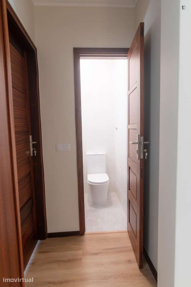 Quarto - localizado em Vila nova de gaia - Grande imagem: 3/14