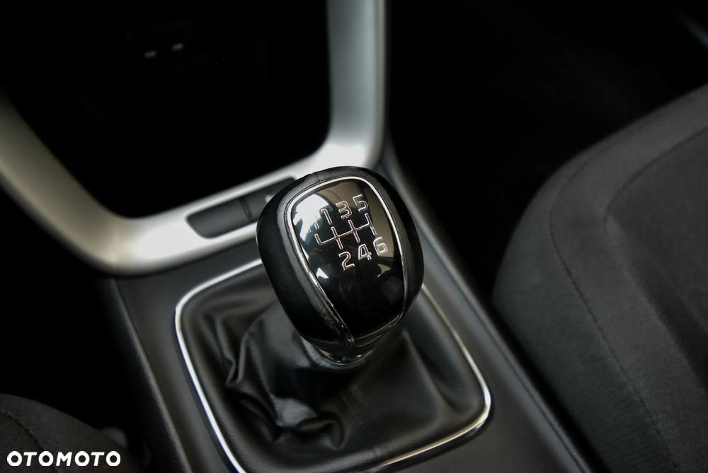 Kia Ceed 1.6 GDI Dream Team Edition - 18