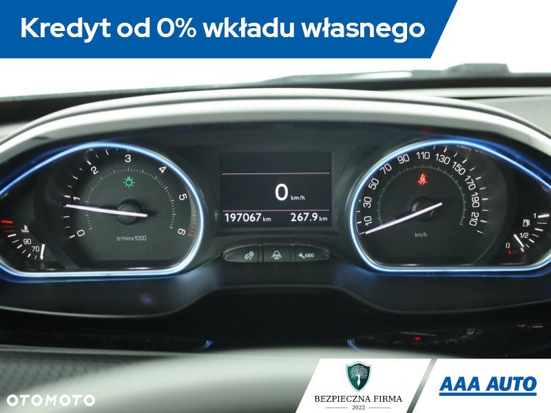 Peugeot 2008 - 13