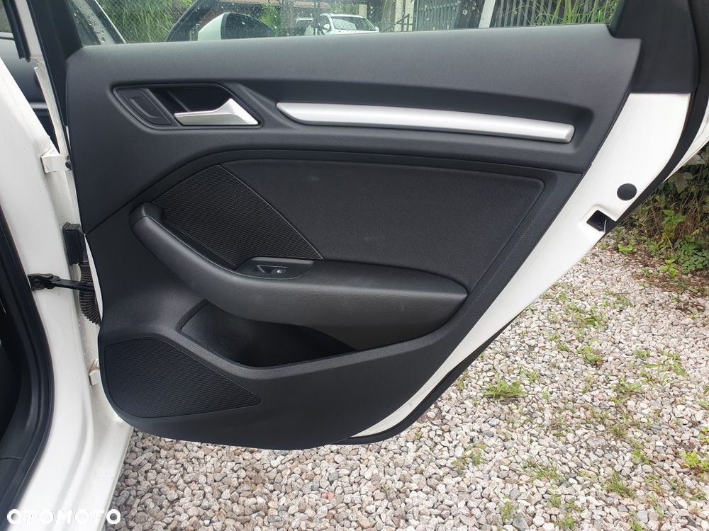 Audi A3 Sportback 1.5 TFSI S tronic - 13