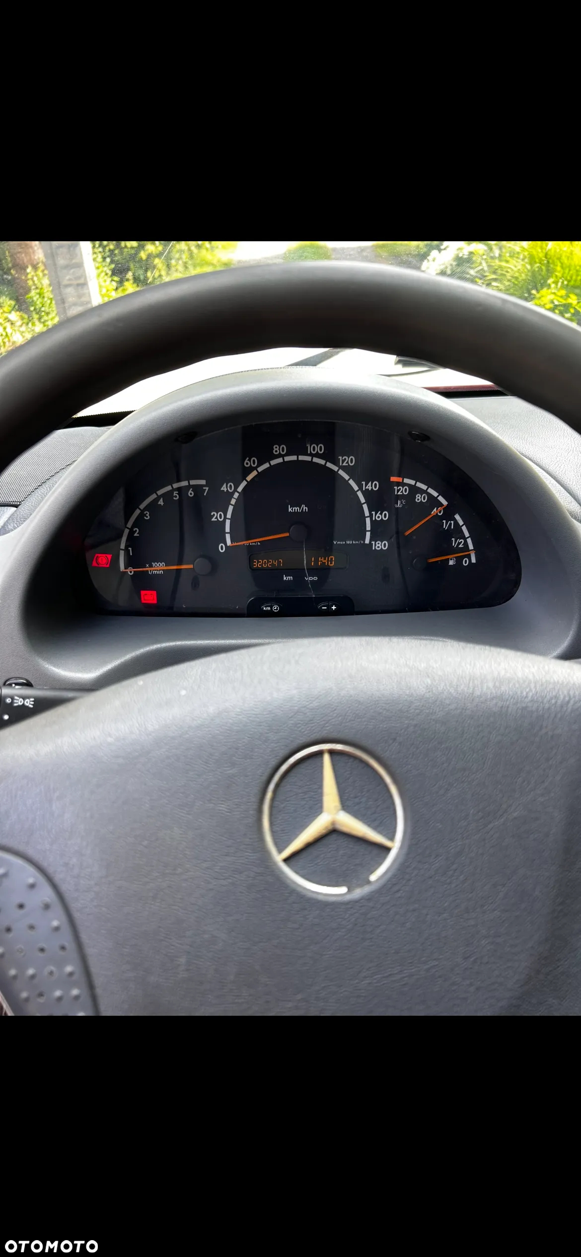 Mercedes-Benz Sprinter - 11