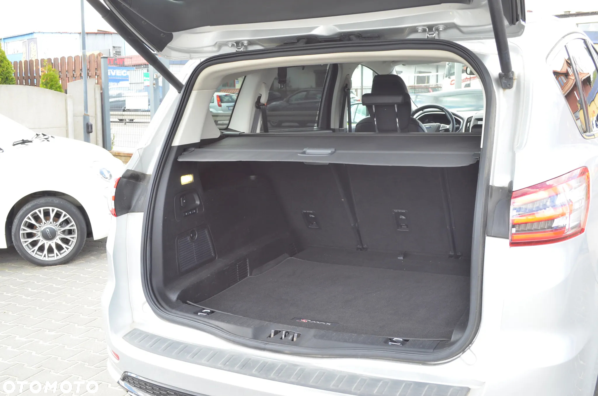 Ford S-Max - 22