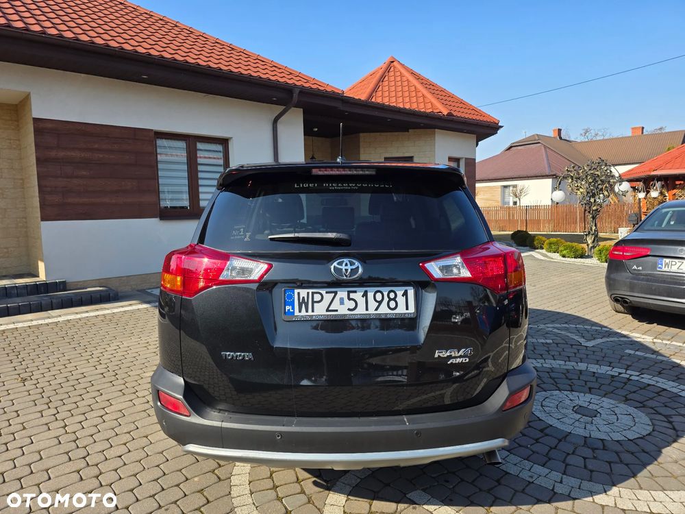 Toyota RAV4 2.2 D-4D Premium - 5