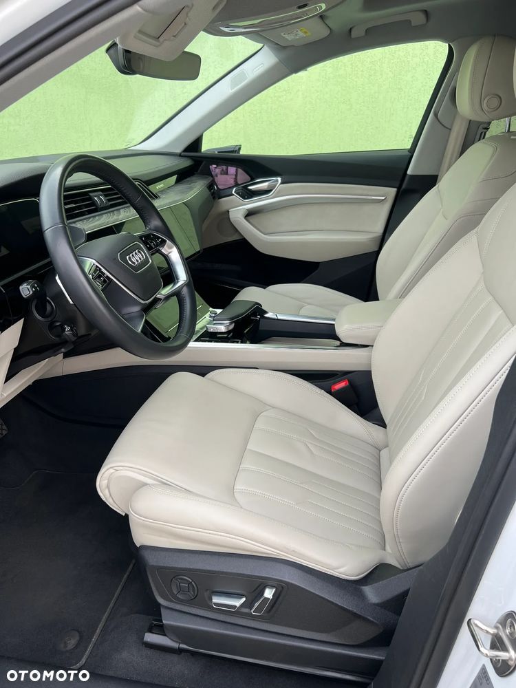 Audi e-tron 55 Quattro - 11