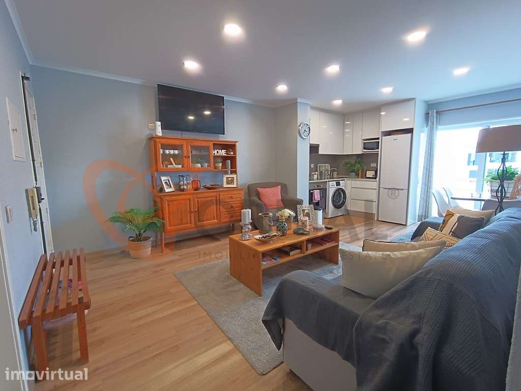 Apartamento T1 totalmente renovado para venda em Albufeira - Grande imagem: 2/10