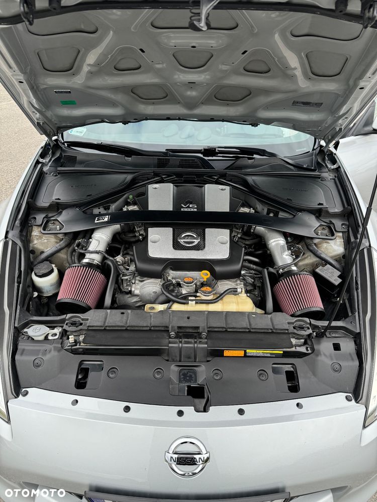 Nissan 370 Z Standard - 13