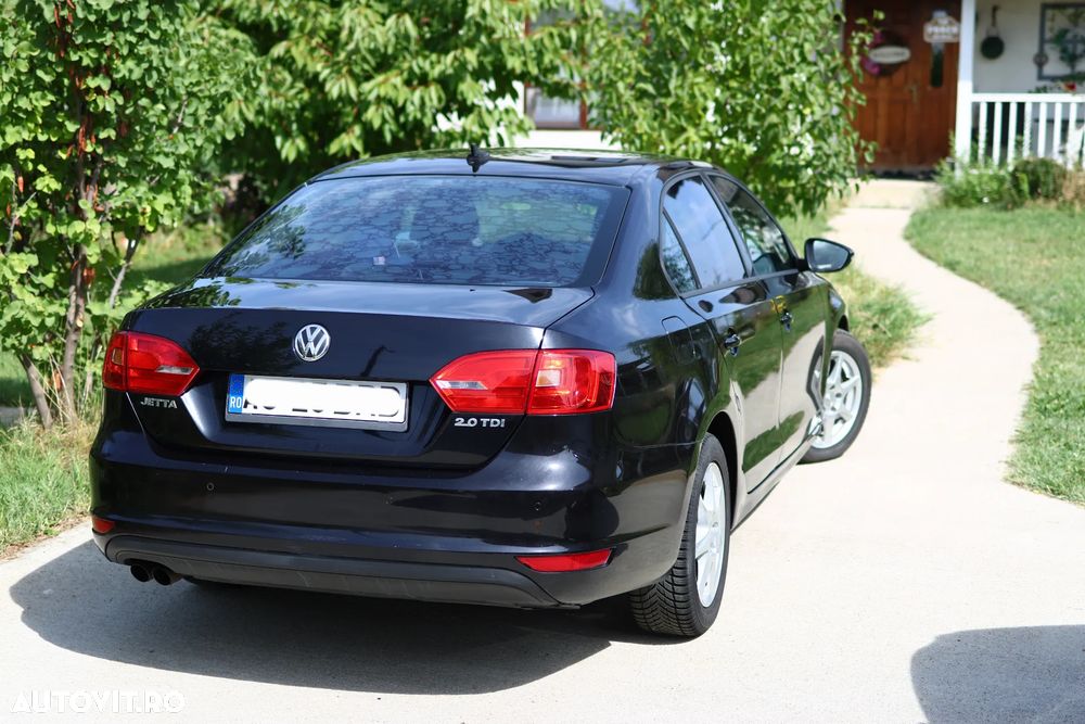 Volkswagen Jetta 2.0 TDI DPF Comfortline DSG - 4