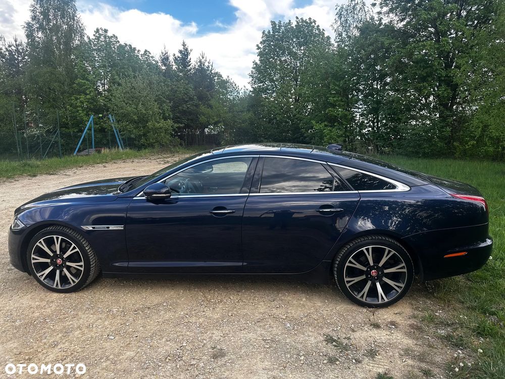 Jaguar XJ 3.0 T AWD Premium Luxury - 4