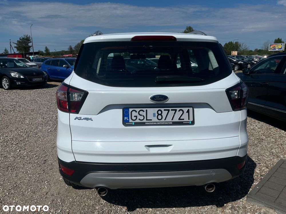 Ford Kuga 2.0 TDCi 4WD Titanium - 4