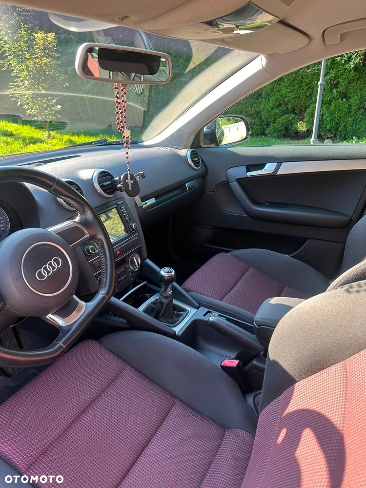 Audi A3 Sportback - 8