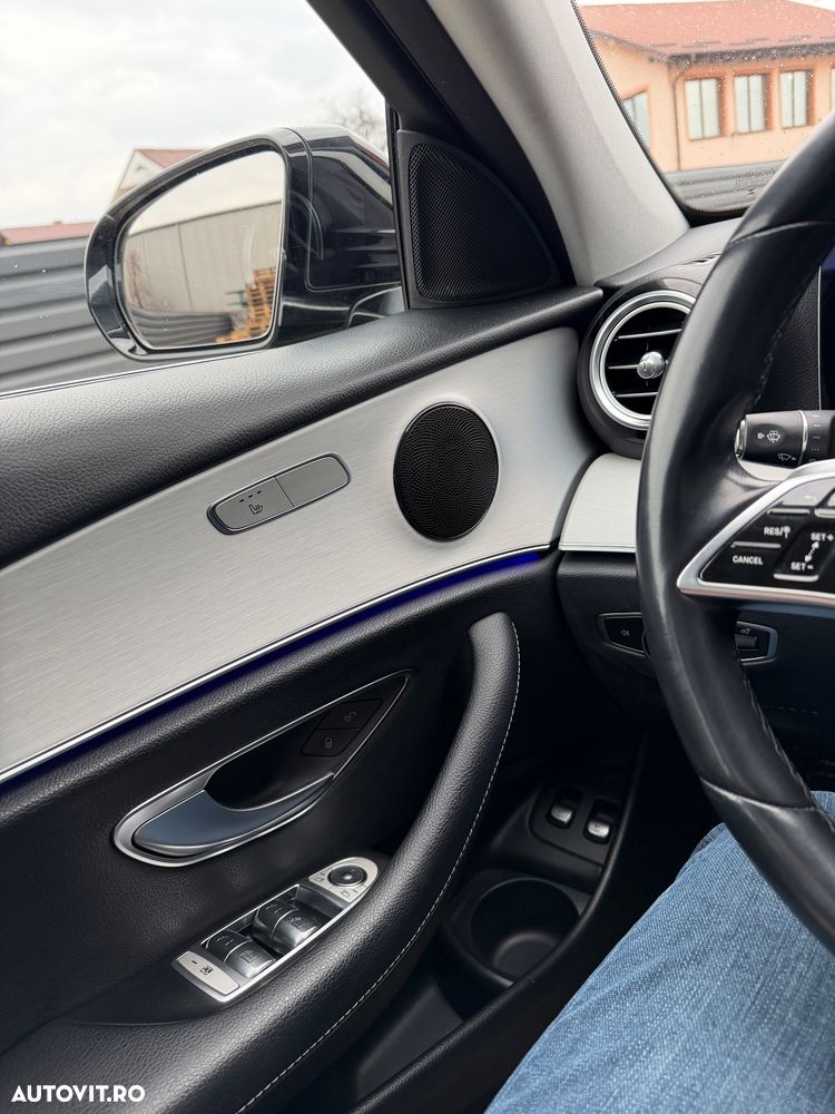 Mercedes-Benz E - 10