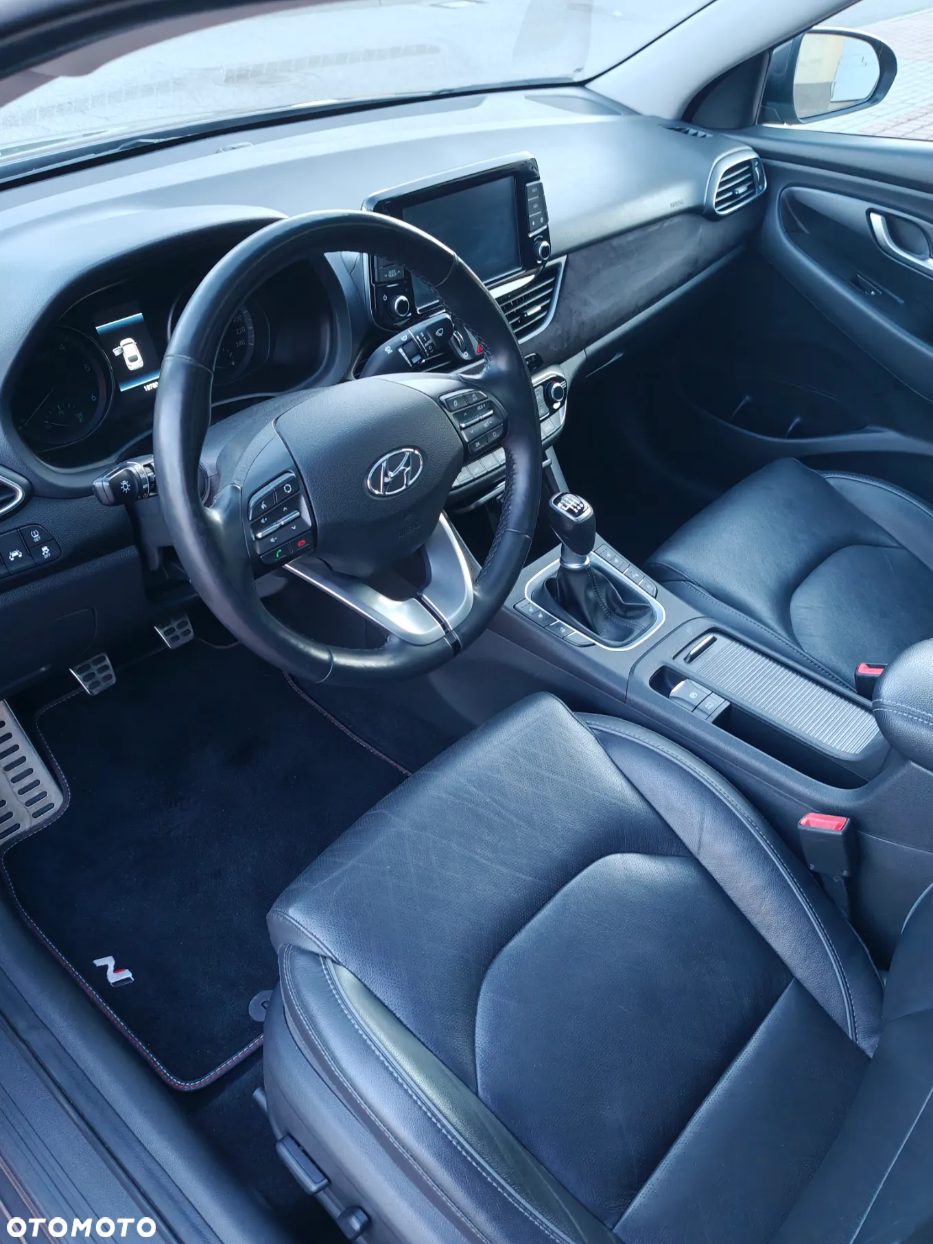 Hyundai i30 Fastback 1.6 CRDI Premium - 10