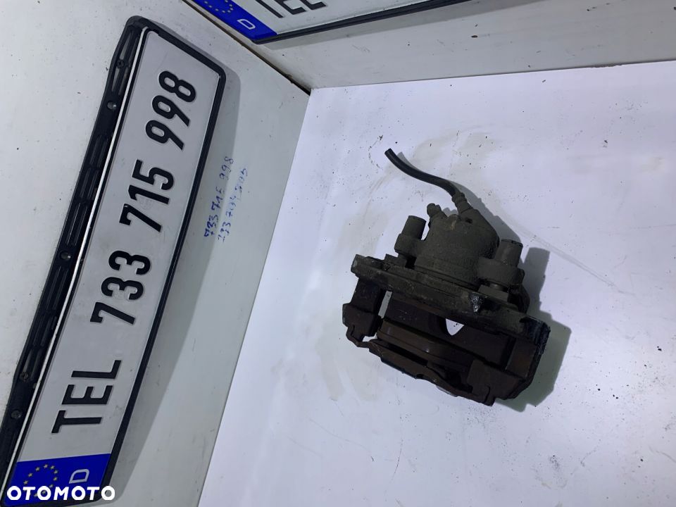 ZACISK HAMULCOWY PRAWY 5724 BMW E90 E91 320d - 3