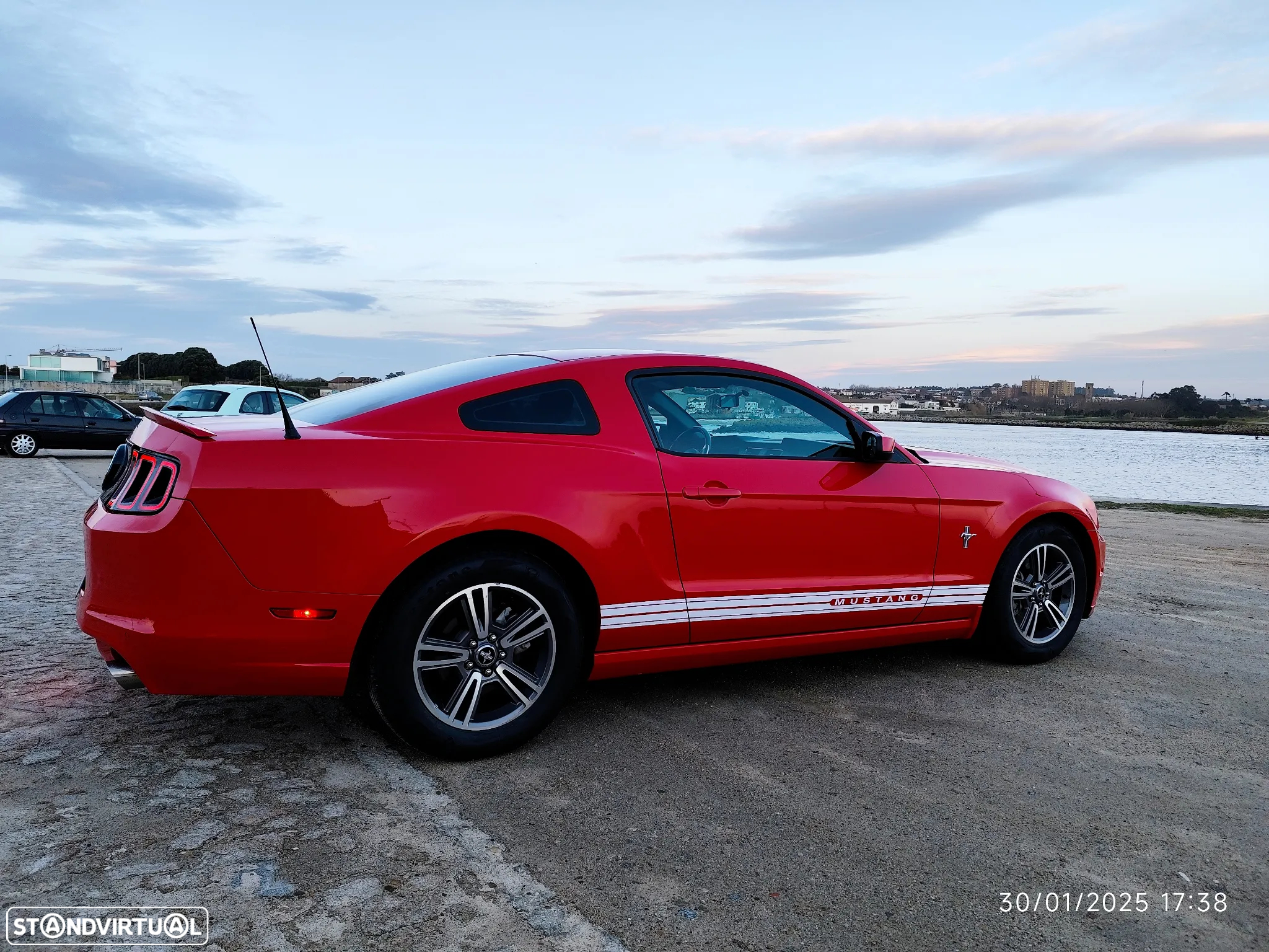 Ford Mustang - 9