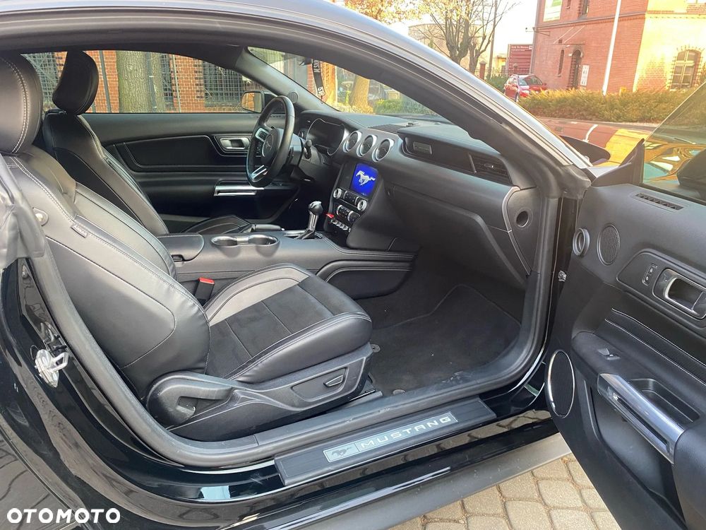 Ford Mustang - 13