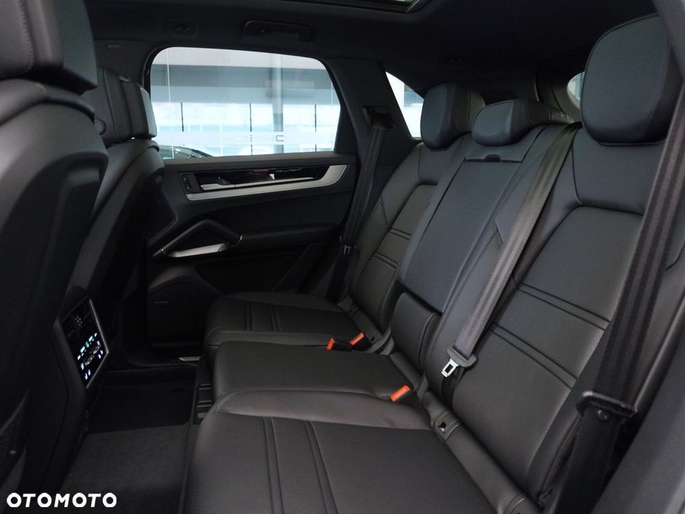 Porsche Cayenne Black Edition - 34