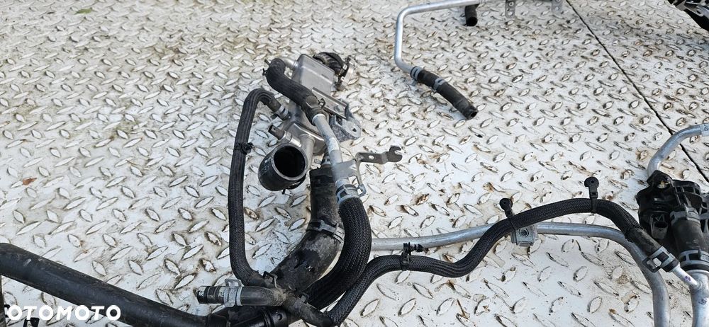 Dodge Durango III LIFT 2017- 3.6 V6 Przewód wody z całego silnika do skrzyni  Rura Wąż Magistrala wody Chłodnica spalin EGR 05281255AI Dodatkowa pompka wody 68252075AB Podstawa filtra oleju chłodniczka 6790424411 - 6