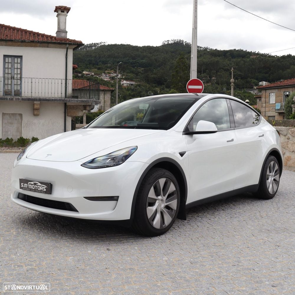 Tesla Model Y Long Range Dual Motor AWD - 5
