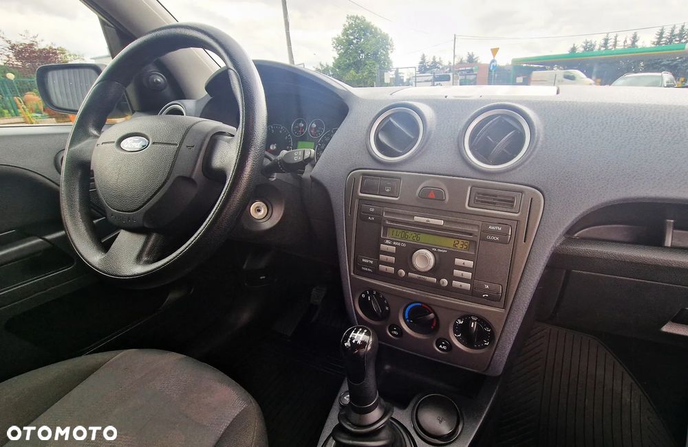 Ford Fusion 1.4 Ambiente - 9