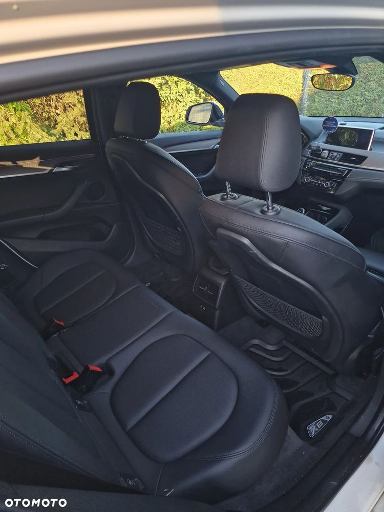 BMW X2 xDrive20i Advantage Plus - 14