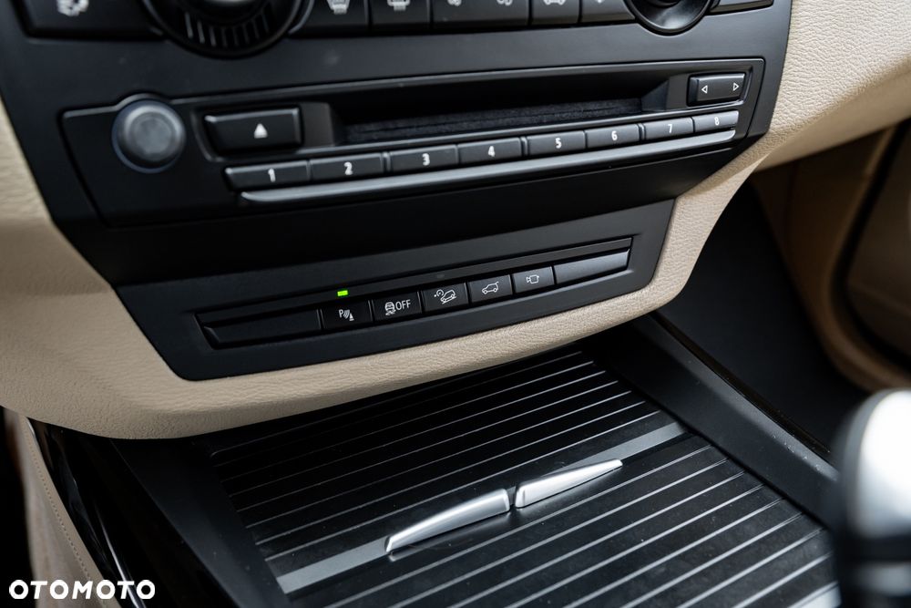 BMW X5 4.0d xDrive - 29