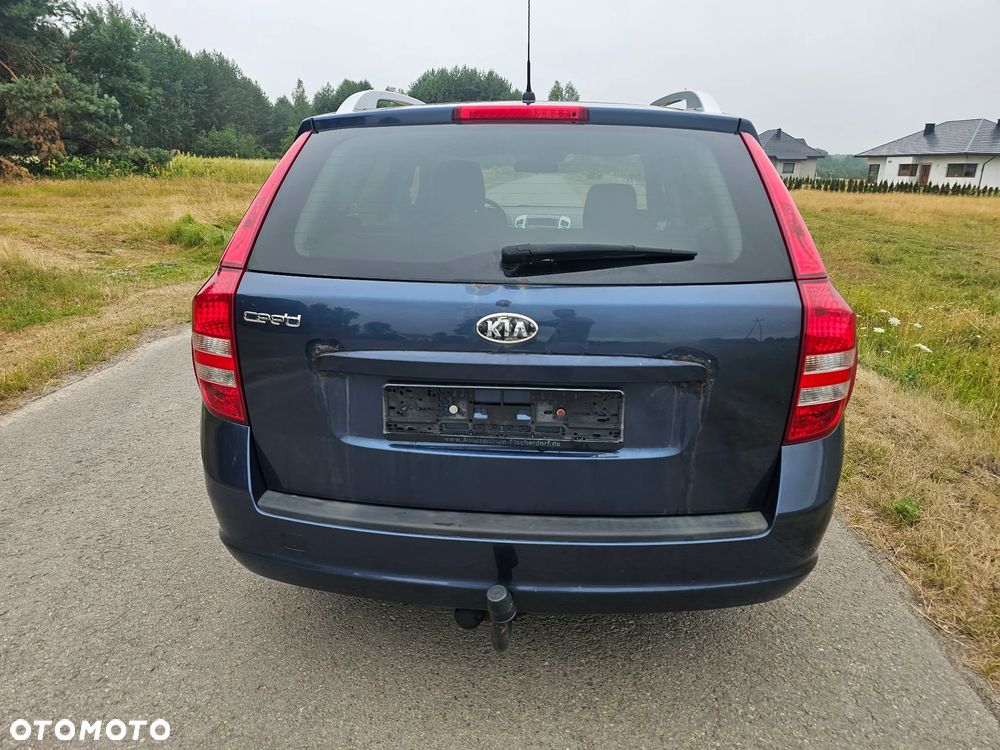 Kia Ceed - 26