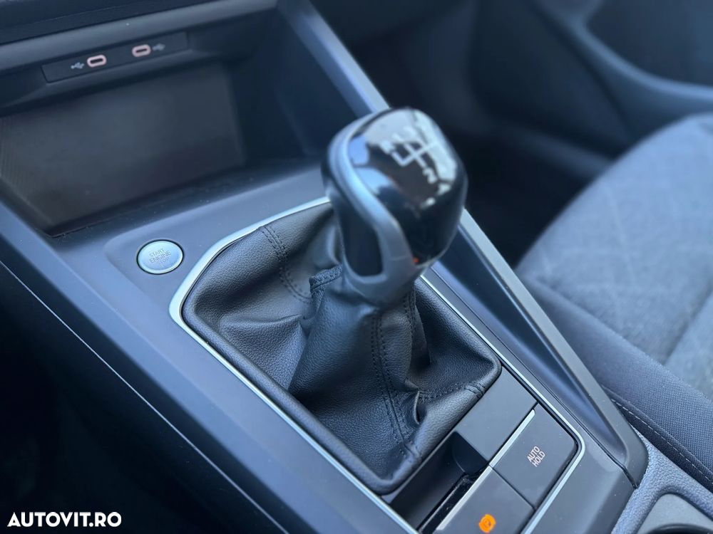 Volkswagen Golf - 12