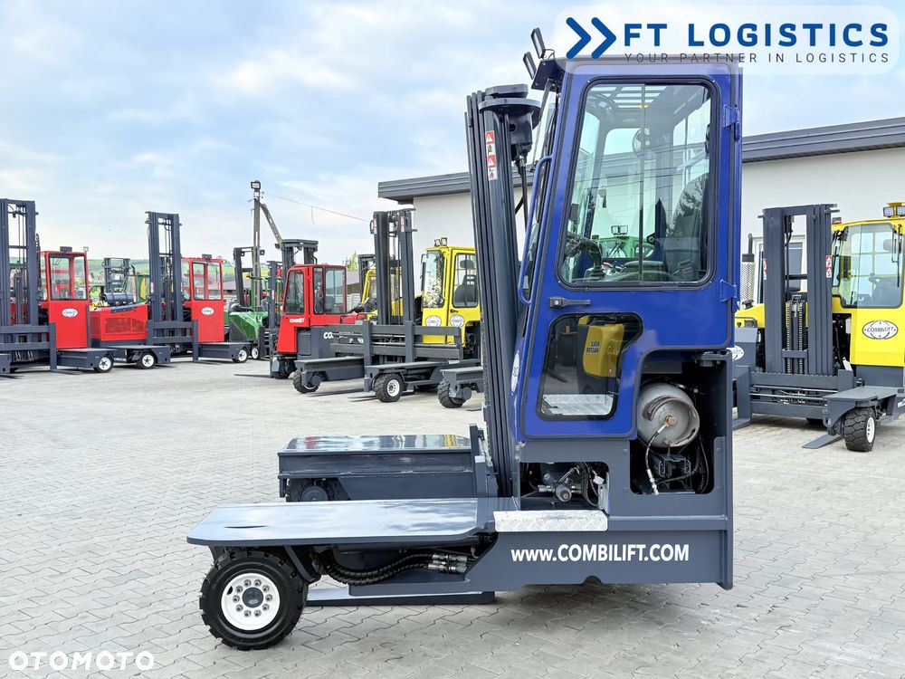 Combilift WÓZEK CZTEROKIERUNKOWY - WIELOKIERUNKOWY | COMBILIFT C4500S | GAS | TRIPLEX 5550MM | POZYCJONER WIDEŁ | WOLNY SKOK | NOWE OPONY | PO SERWISIE | STAN IDEALNY | Szeroka oferta wózków czterokierunkowych i bocznych, dopasowanych do różnorodnych potrzeb i zastosowań - 11
