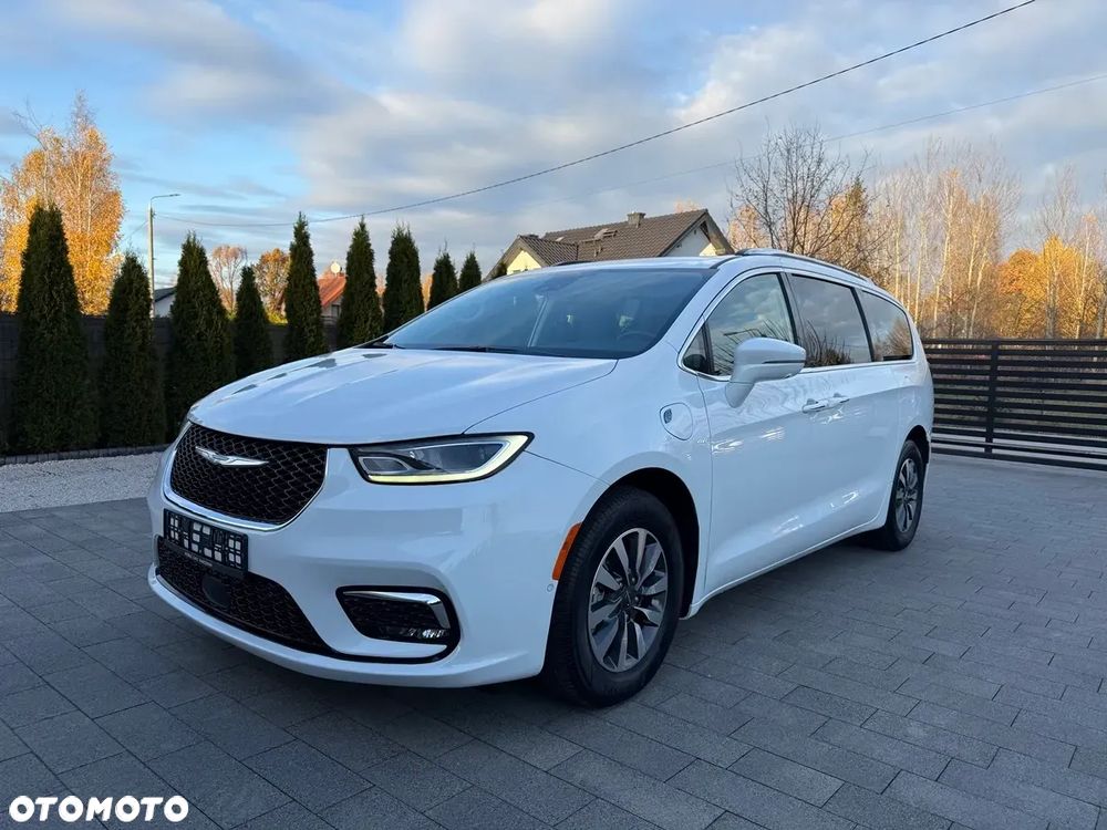 Chrysler Pacifica - 14