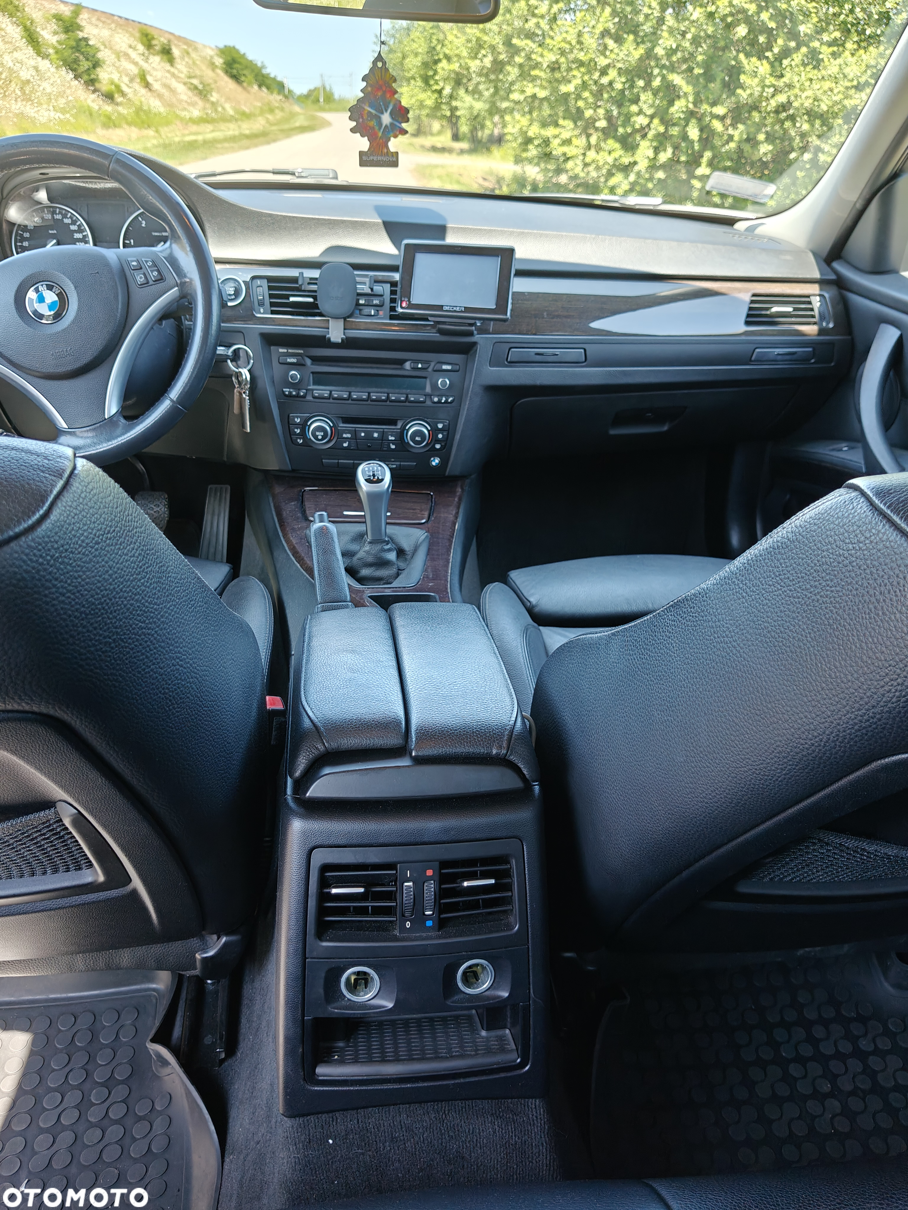 BMW Seria 3 320d xDrive - 9