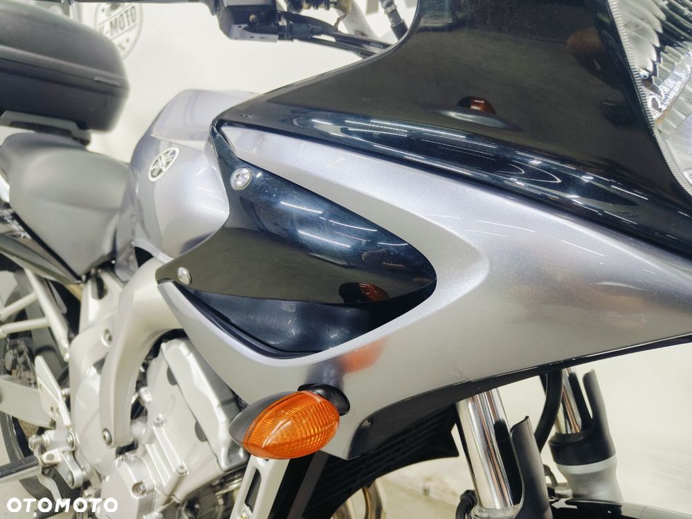 Yamaha FZS - 7