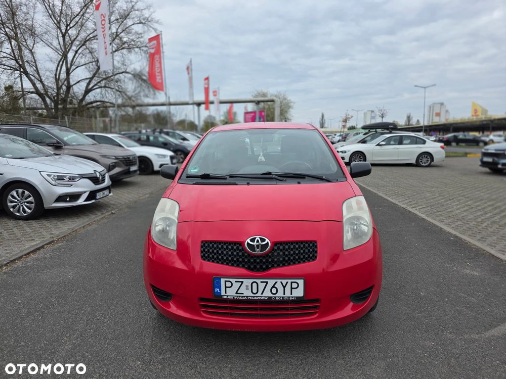 Toyota Yaris 1.0 Luna A/C - 1