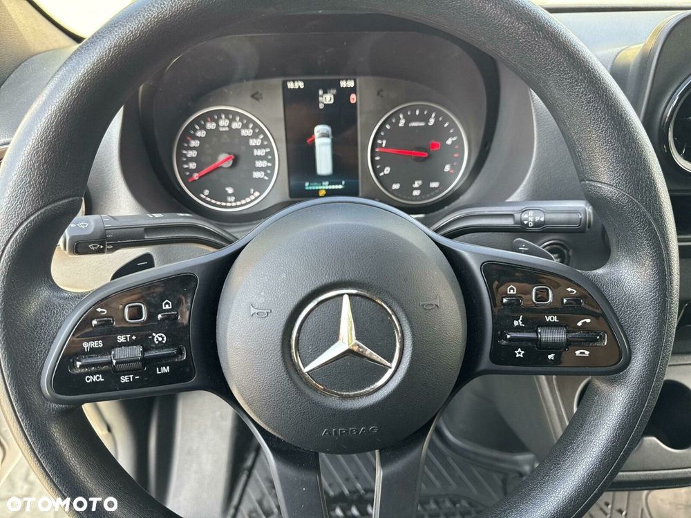 Mercedes-Benz Sprinter 317 CDI KA OM654 długi - 11