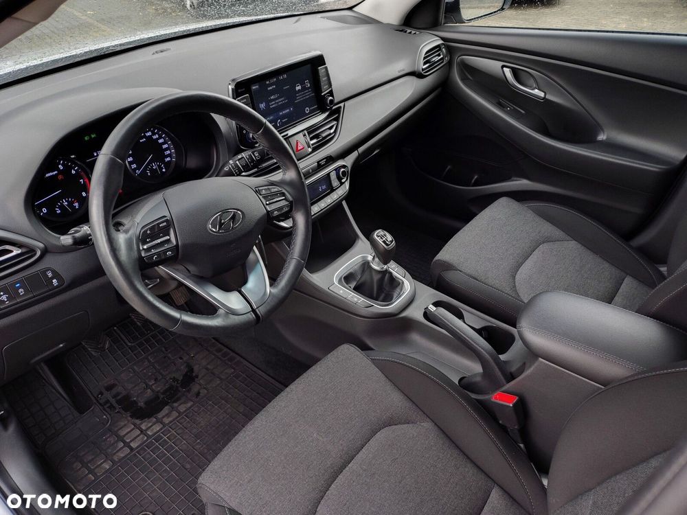 Hyundai i30 1.5 DPI Smart - 13